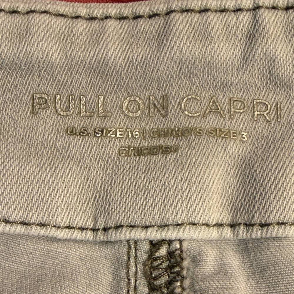 Chicos Blue/Gray Capris Pants